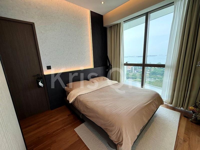 COASTLINE RESIDENCES 12