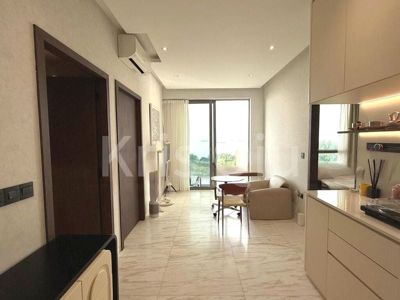 COASTLINE RESIDENCES 13