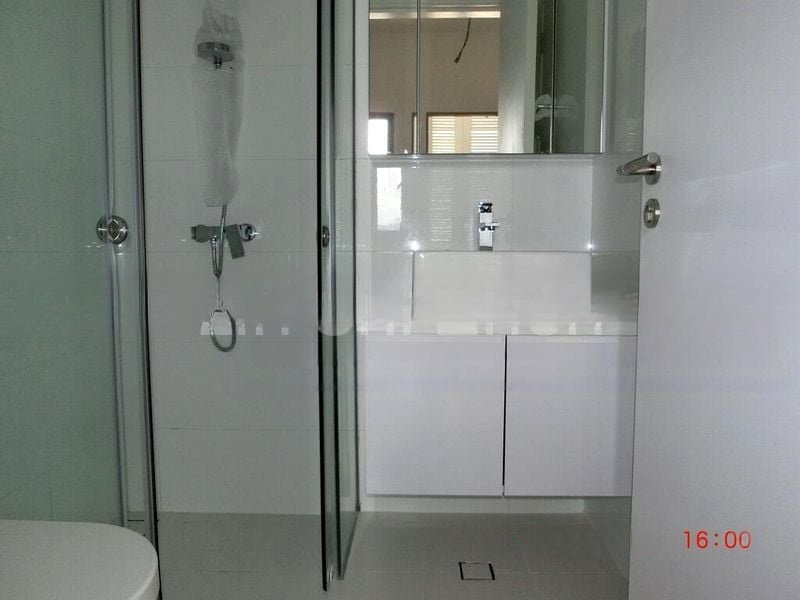 # 1 LOFT 4