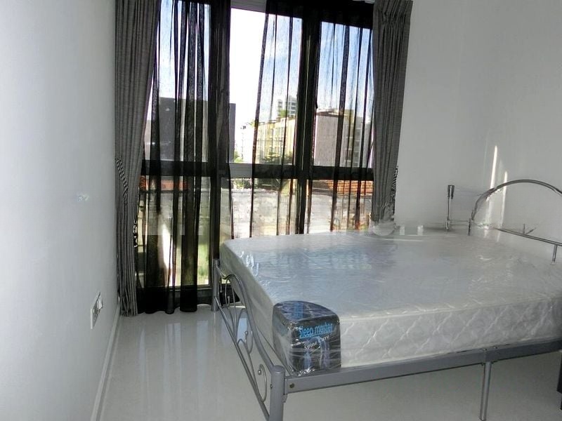 # 1 LOFT 6