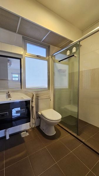 ST. GEORGE'S LANE 11