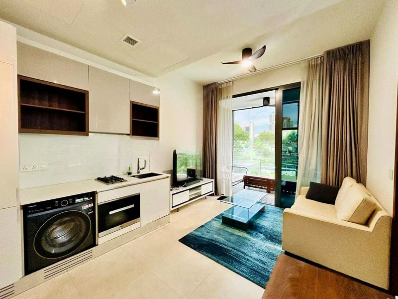 ONE BALMORAL 1
