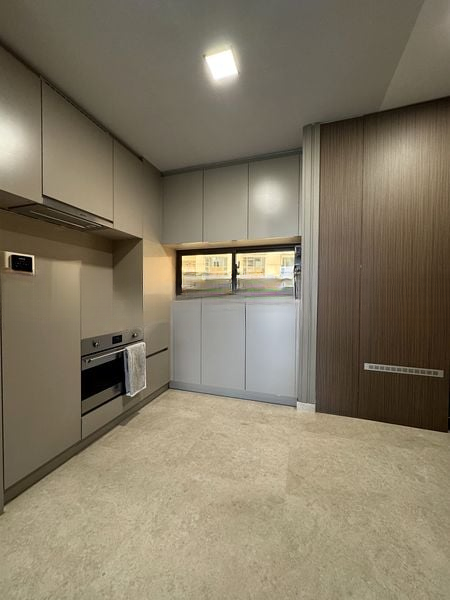 SEASIDE RESIDENCES 12