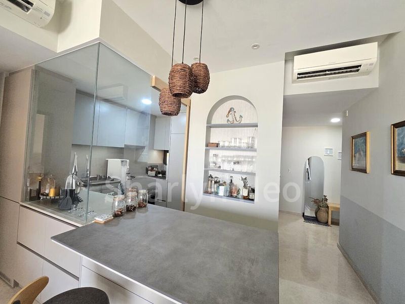 SEASIDE RESIDENCES 8