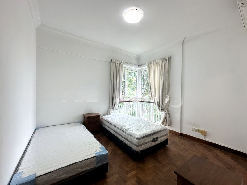 ROYAL PALM MANSIONS 8