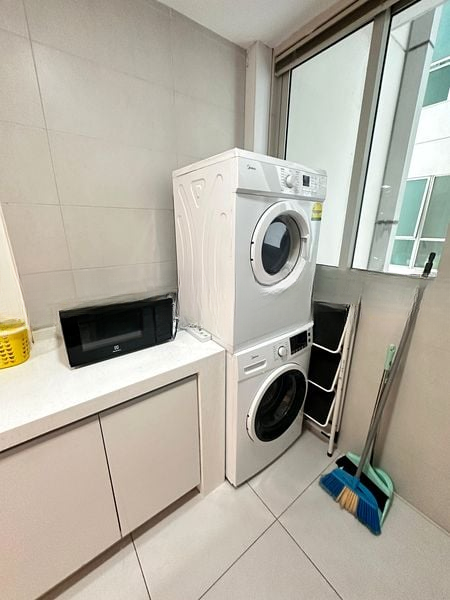 THE ROCHESTER RESIDENCES 6