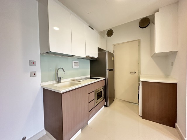 KENSINGTON SQUARE 10