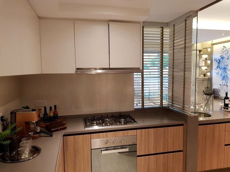 RIVERCOVE RESIDENCES 8
