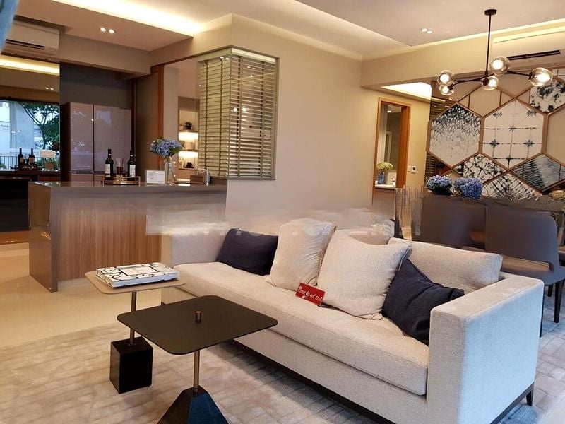RIVERCOVE RESIDENCES 10