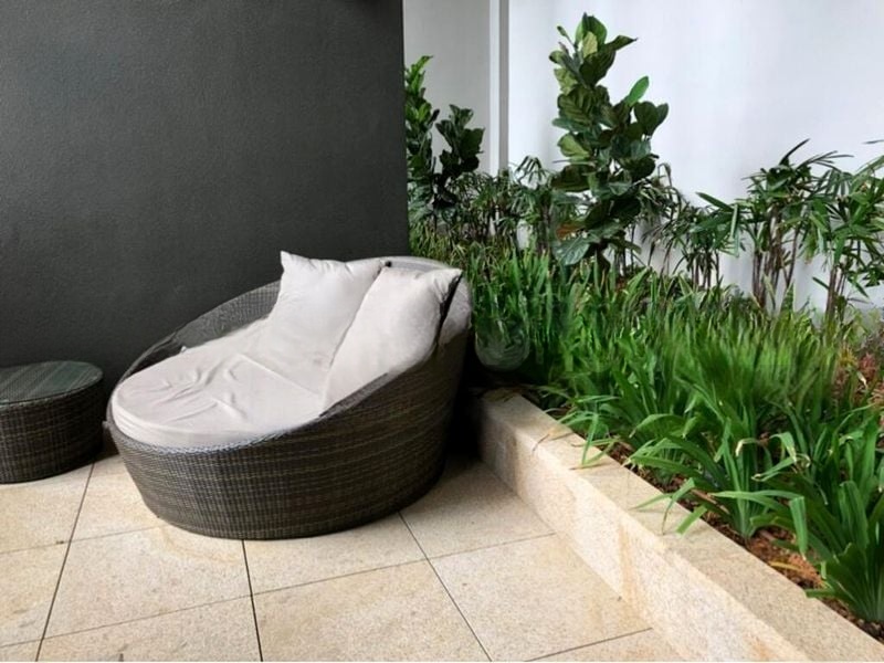 COMMONWEALTH TOWERS 10