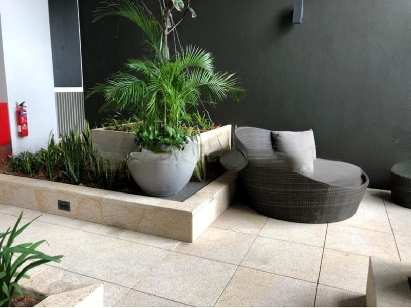 COMMONWEALTH TOWERS 11