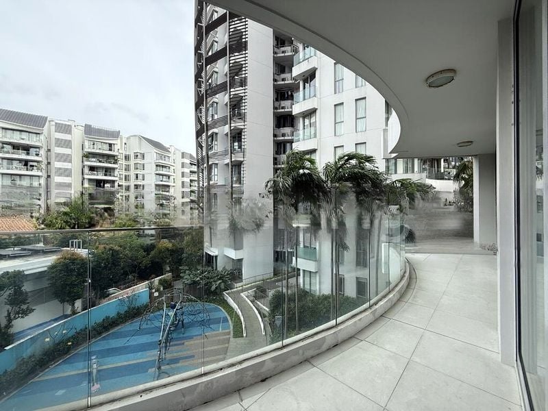 THE OCEANFRONT @ SENTOSA COVE 12