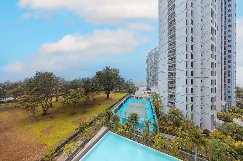 COASTLINE RESIDENCES 12