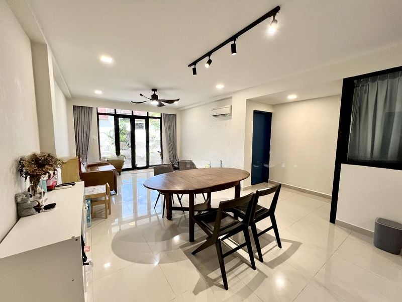 ADAM PLACE 4
