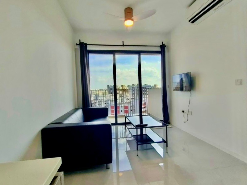 RIVERFRONT RESIDENCES 6