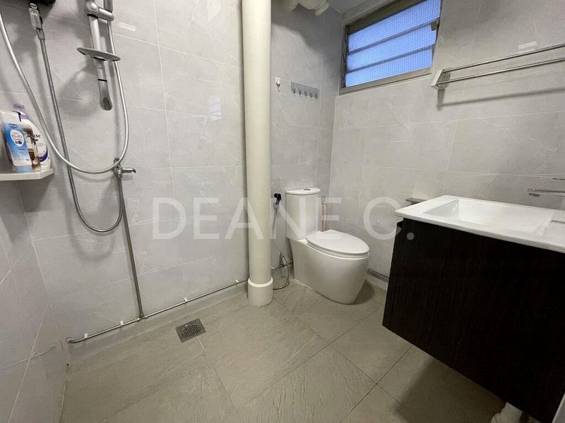 ANG MO KIO AVE 10 12