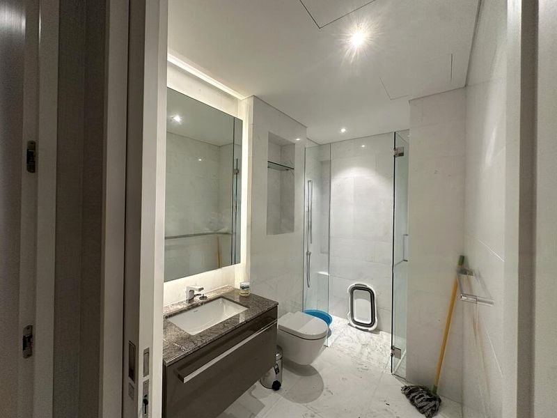 SOUTH BEACH RESIDENCES 5