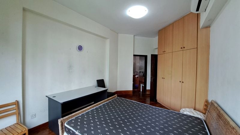 HILLVIEW GREEN 5