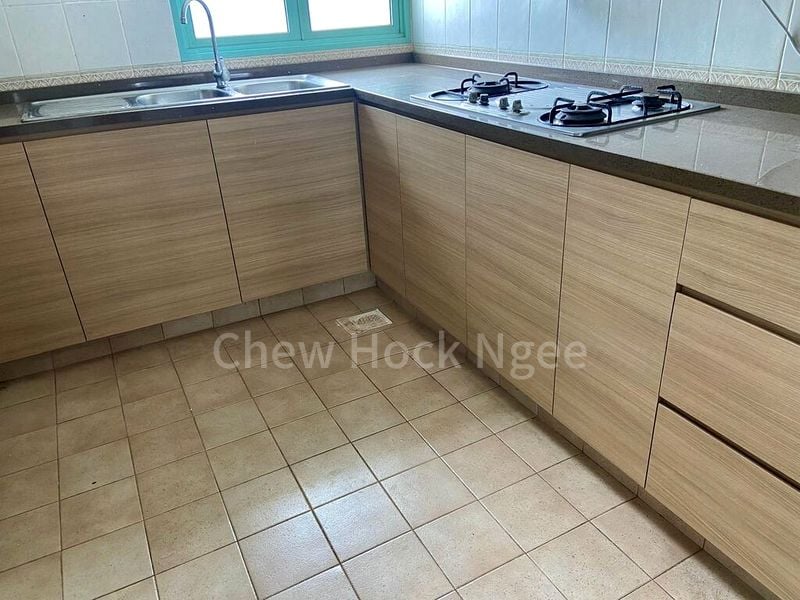 BALLOTA PARK CONDOMINIUM 3