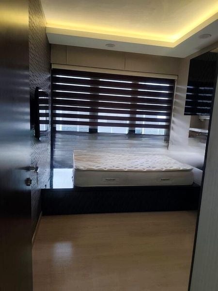 RIVERPARC RESIDENCE 12