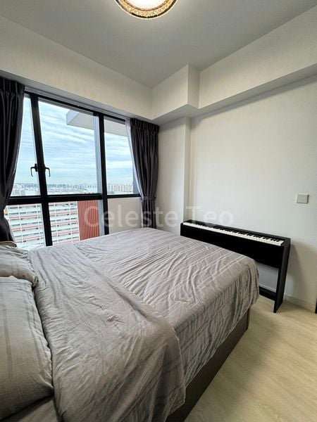 RIVERFRONT RESIDENCES 5