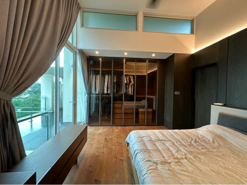 THE BOTANIC ON LLOYD 19