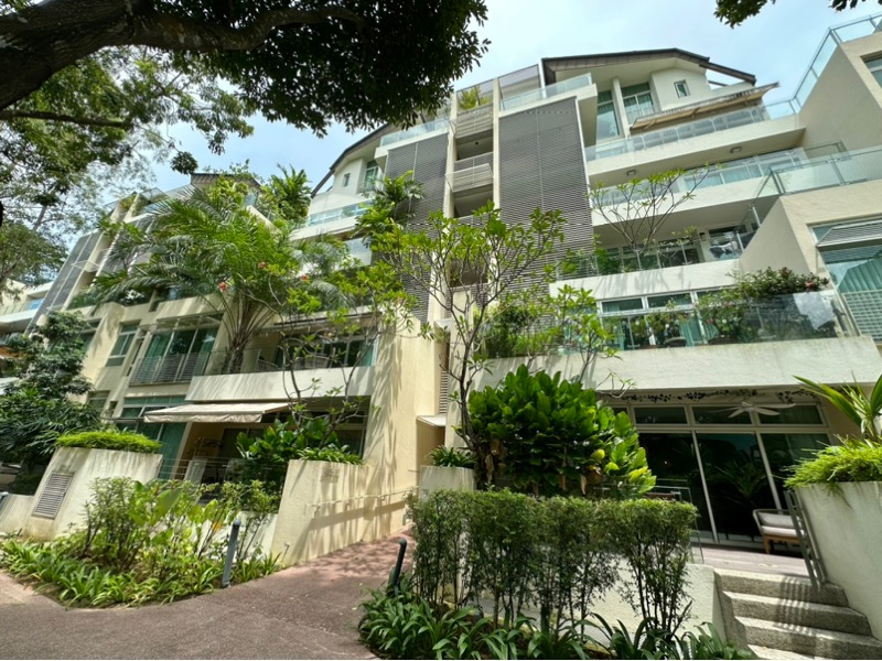 THE BOTANIC ON LLOYD 21