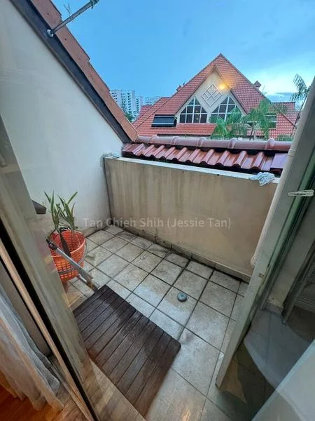 SELETAR SPRINGS CONDOMINIUM 3