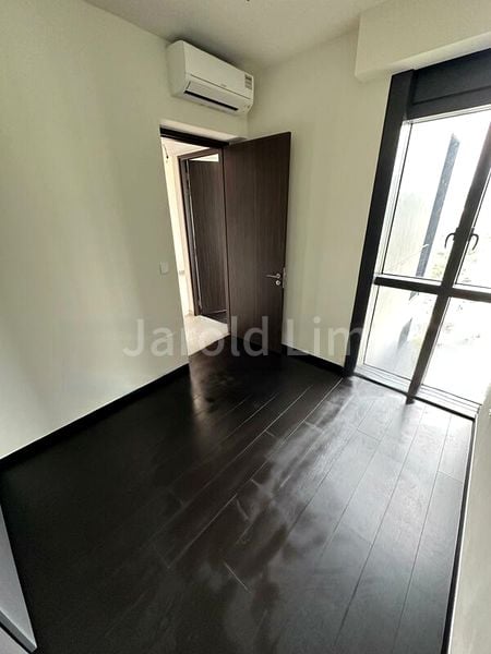 THE LINQ @ BEAUTY WORLD 8