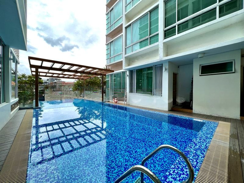 HERITAGE RESIDENCES 11
