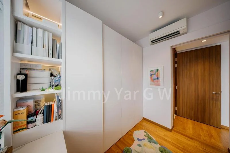 STIRLING RESIDENCES 5