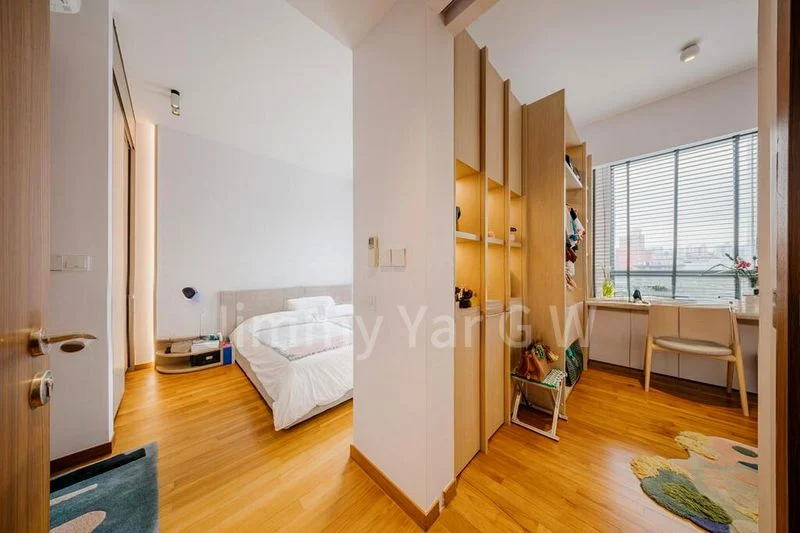 STIRLING RESIDENCES 9