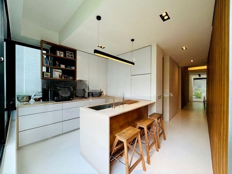 FAR HORIZON GARDENS 3