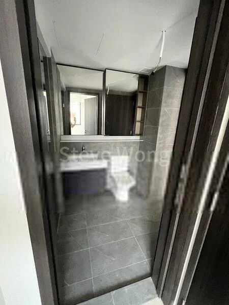 RIVERFRONT RESIDENCES 6