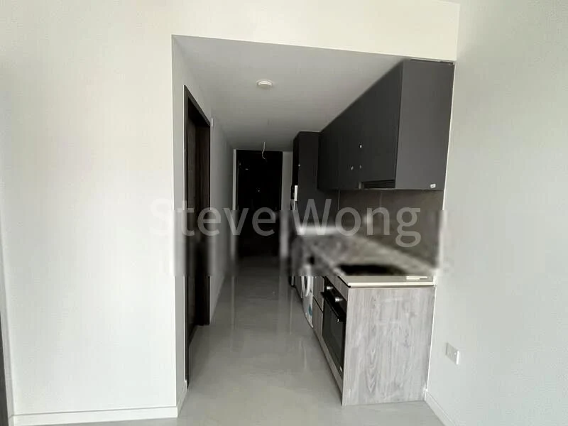 RIVERFRONT RESIDENCES 8