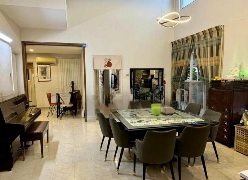 JADE VINE GARDENS 10