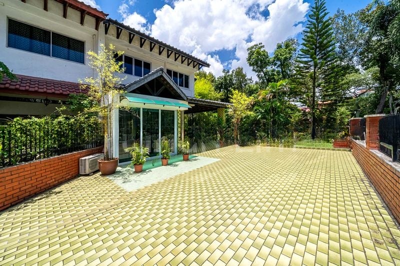 GOLDEN HILL ESTATE 6