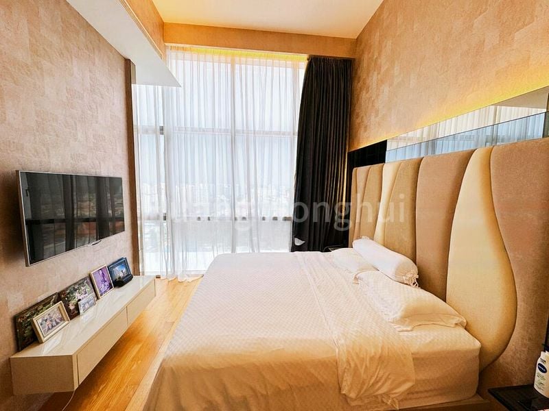 THE SHORE RESIDENCES 4