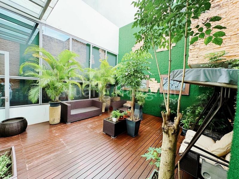 THE SHORE RESIDENCES 7