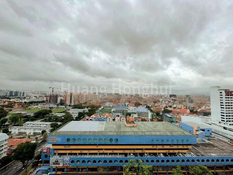 THE SHORE RESIDENCES 8