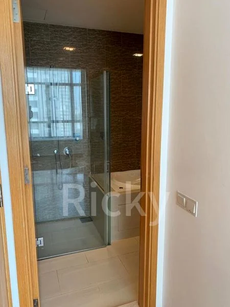 ROCHELLE AT NEWTON 12