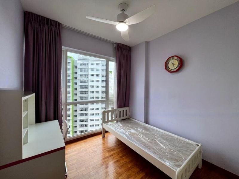 THE TAMPINES TRILLIANT 7