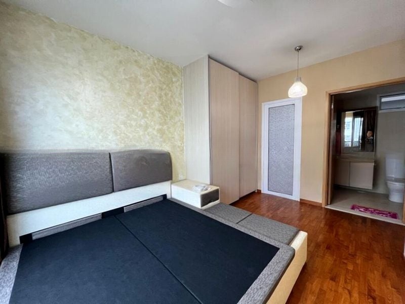 THE TAMPINES TRILLIANT 4