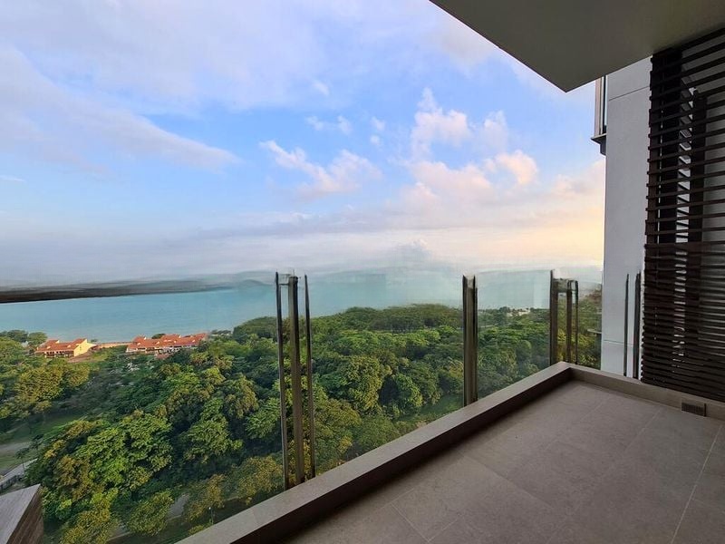 SEASIDE RESIDENCES 2