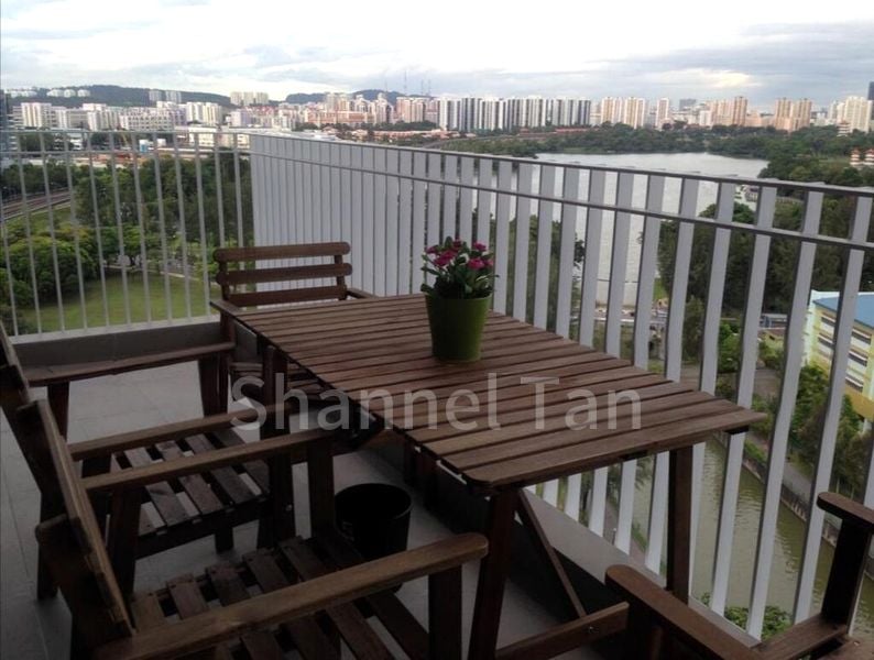 THE LAKEFRONT RESIDENCES 2