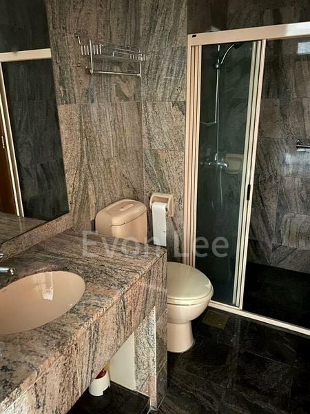 LE HILL CONDOMINIUM 4