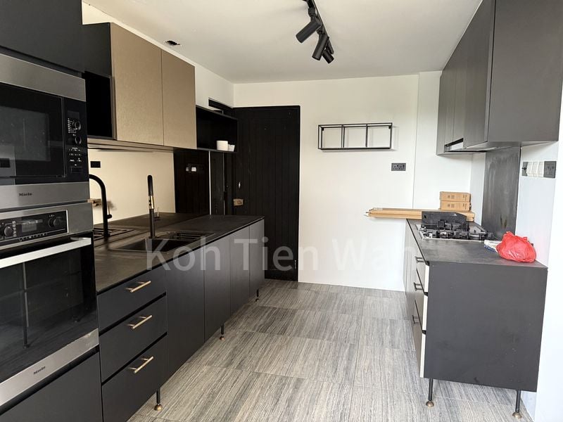 BOTANIC GARDENS VIEW 8