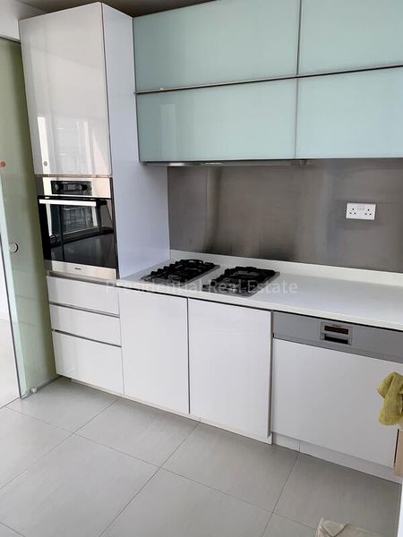 CAIRNHILL RESIDENCES 14