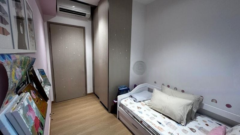 TREASURE AT TAMPINES 5