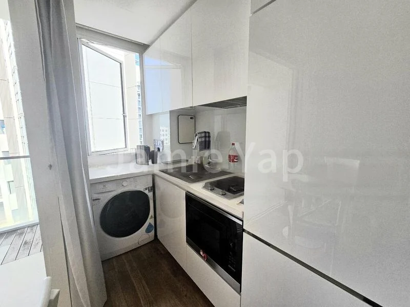 THE PEAK @ CAIRNHILL I 3